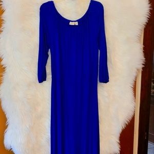 Chicos size 2 (12/14) maxi dress.  On/off shoulder
